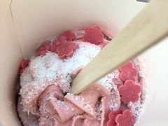 红豆双皮奶风味麦旋风-麦当劳(酒仙桥路店)