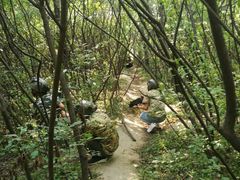 -亲兄弟真人CS团建拓展基地