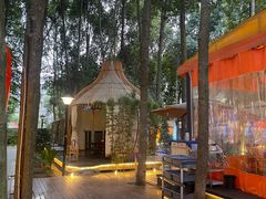 -二荆条·蜀鲜汇城市森林火锅