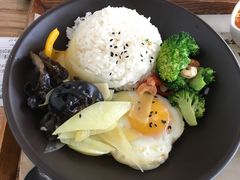 麻辣小龙虾饭-海盗虾饭·剥好的小龙虾饭(SOHO尚都店)