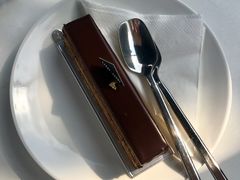 -UNI UNI(环亚凯瑟琳店)