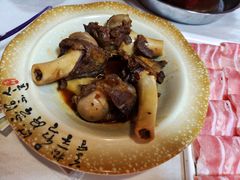 -羊家胡同·龙虾烧烤火锅(龙汇路店)