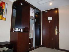 柜&nbsp;门-曼骊酒店(深圳南山海岸城店)