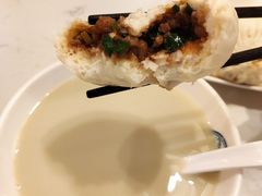 -李与白包子铺(桐梓林店)