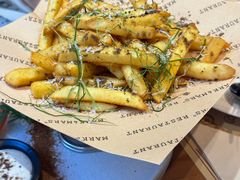 -Mark&Mars Restaurant
