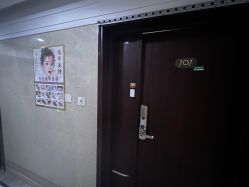 -丽心自助美甲美睫