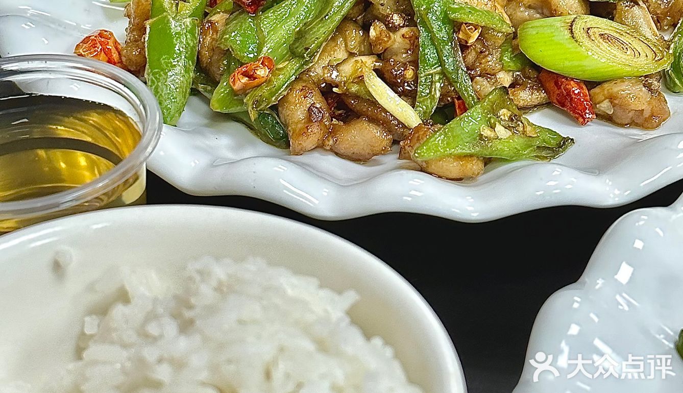 河源探店｜到底是什么能让室友狂炫四碗饭🍚