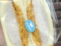-沁屋面包店(人民东路店)