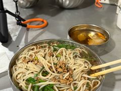 -正宗杨记普洱酸醋米线(总店)