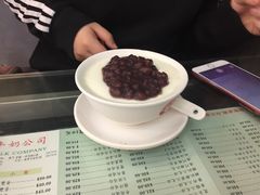红豆双皮奶-义顺牛奶公司(庇利金街店)