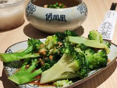 -俏凤凰(美林M·LIVE天地东座店)