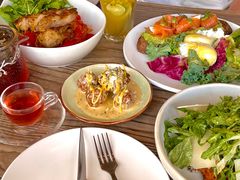 -Common Table · Brunch & Coffee