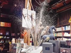 -良友书坊(安徽路店)