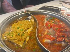-阿瓦山寨·湘菜现炒·剁椒鱼头王(咸阳总店)