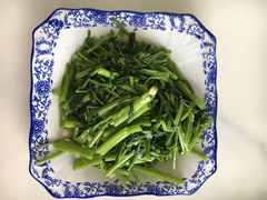 -七的湖·晚芳亭·阳澄湖农家菜·大闸蟹(莲花岛店)