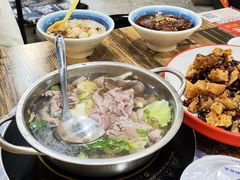-冯烫烫跷脚牛肉·川菜小馆(武胜西街店)