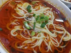 重庆小面-秦云老太婆摊摊面(较场口店)