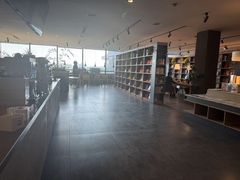 -魔方城市书房(中街益田店)