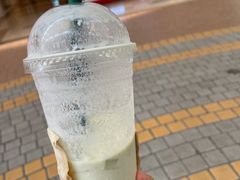 牛油果奶昔-茉酸奶(松江开元地中海店)