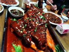 -溢心园香河肉饼总店