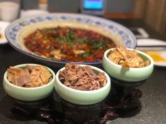 -万重锦·人文川菜馆(骡马市店)