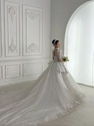 -城市花园婚纱摄影