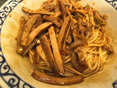 -梅溪·小伙子干挑面(安吉总店)