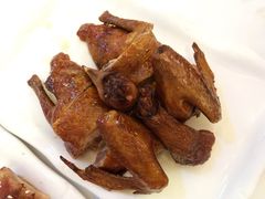 脆皮红烧乳鸽-惠爱餐厅