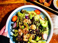 牛油果大虾沙拉-JUKEBOX玖部音乐餐厅(华侨城店)