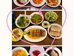 -爱的果实月嫂育婴师(世纪东方店)