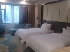 -华海酒店(茂名高铁站店)