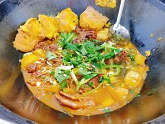 -雪乡人家东北菜·铁锅炖一切(高斯路店)