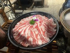 -老牌坊云南鱼豆花火锅(哈西万达店)