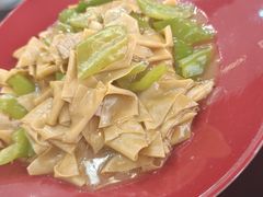 -红东阁东北菜烤肉酒馆(CROSS万象汇店)