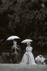 -易摄影婚纱摄影工作室