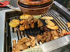 -臻牛烤肉