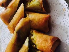 泰式炸春卷-玖月时尚泰式餐厅
