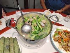 -一口猪海鲜浑锅·东北家常菜