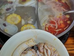 -周良天山牛杂城(天山路总店)