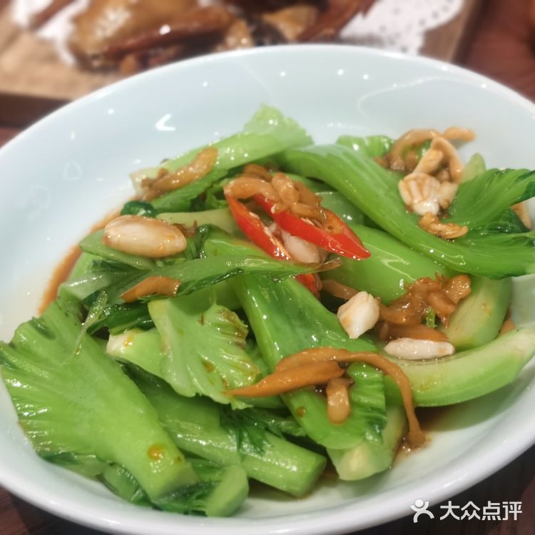 不愧是专门吃烤乳鸽的，没有让人失望