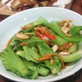 不愧是专门吃烤乳鸽的，没有让人失望