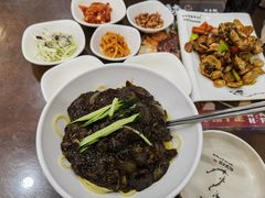 -贵宾庄炸酱面·韩式料理(高区店)