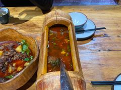 -老滇山寨•云南特色菜•地方菜•民族风情歌舞表演(金碧店)