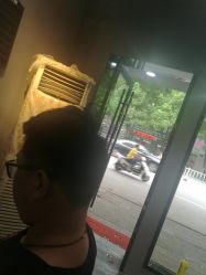 -茶发Salon·烫发染发理发