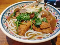 -鑫花溪牛肉米粉(人民广场店)