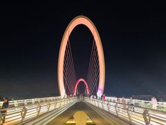 -南京眼步行桥