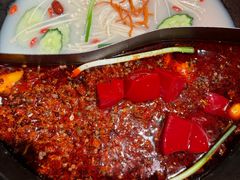 -周小明火锅(黑金冠社区店)