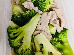 西兰花肉片饭-烧鹅濑(西华路店)