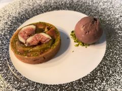 无花果馅饼配巧克力雪糕-圣丰索菲特·法国餐厅