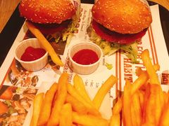 火烤双层牛肉特堡-The Habit Burger Grill 哈比特汉堡(复兴soho店)